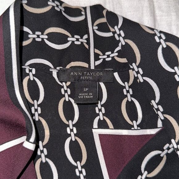 Ann Taylor SP Burgundy Black Ivory White Chainlink Sleeveless Shell Tie Blouse - Picture 11 of 13